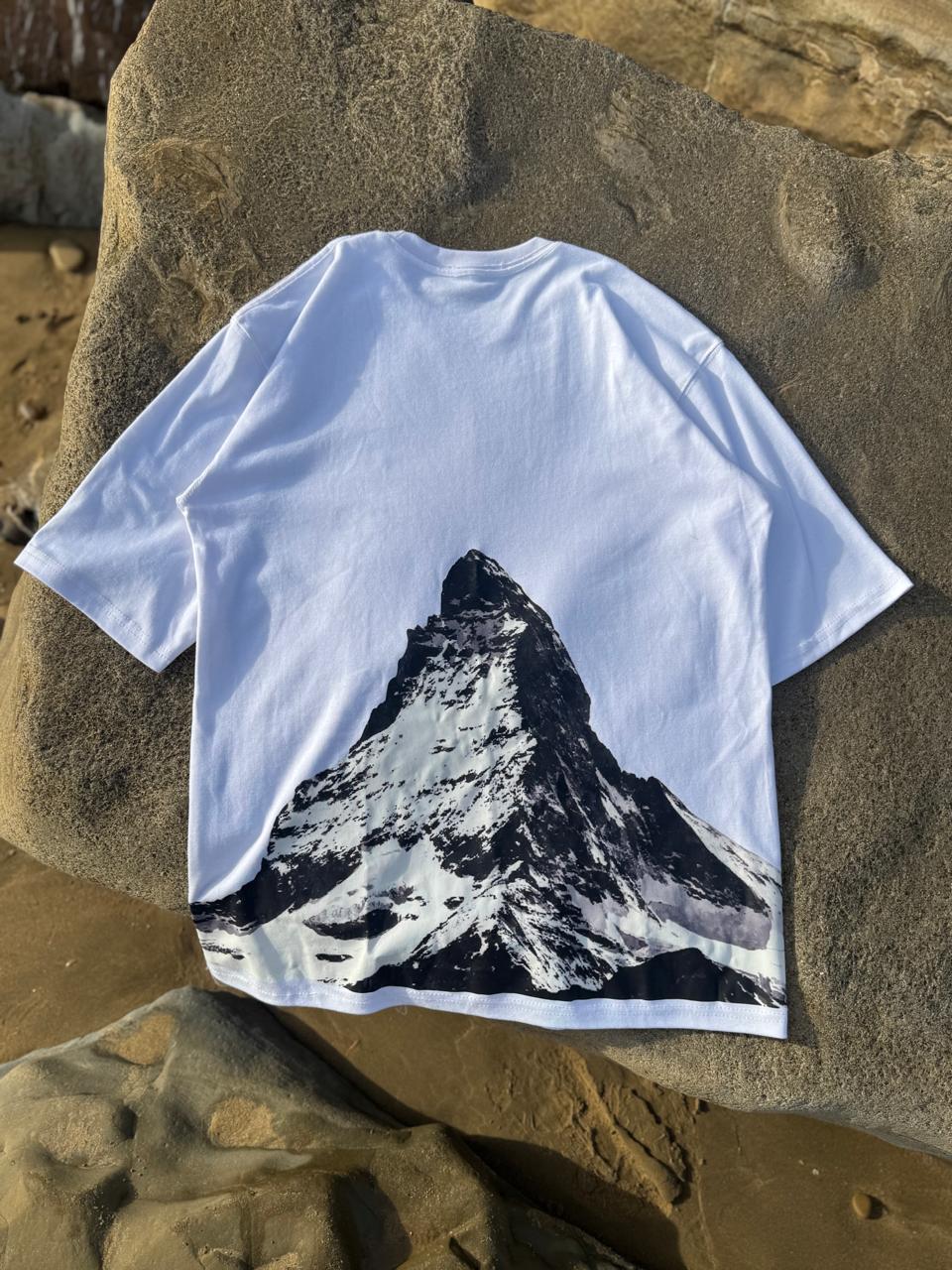 ZAICO "HILL VERSE" PREMIUM GRAPHIC TEE